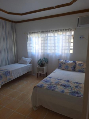 Quarto triplo com banheiro em Pousada e Restaurante